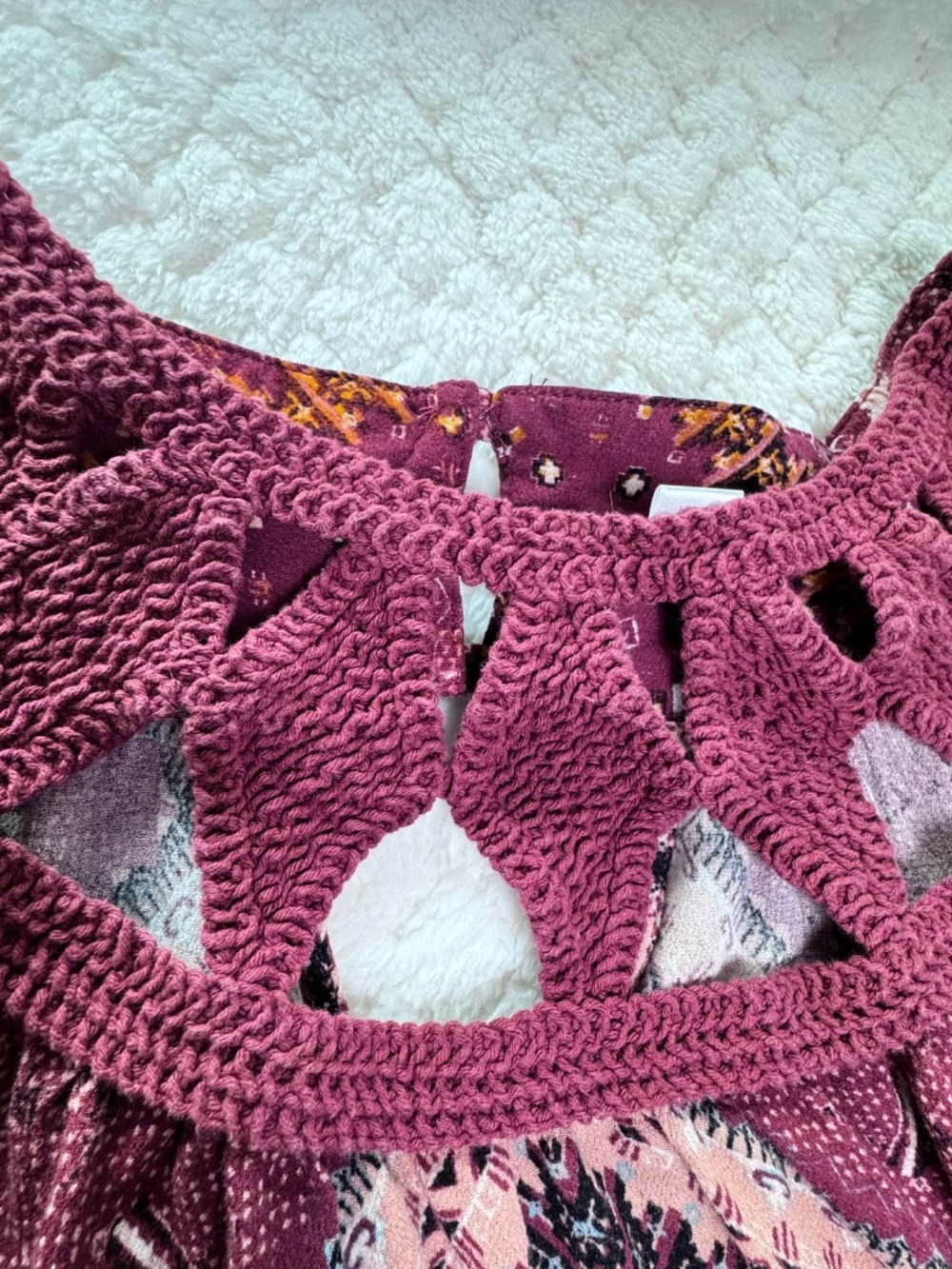 Xhilaration Women's Halter Top Southwestern Crochet Mauve Size XL - Picture 4 of 10